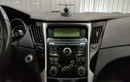 Hyundai Sonata VI, 2012 год, 890 000 рублей, 12 фотография