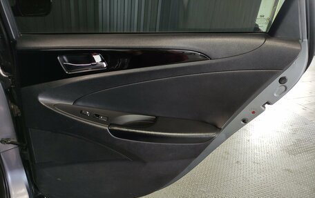 Hyundai Sonata VI, 2012 год, 890 000 рублей, 17 фотография
