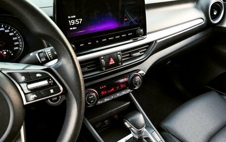 KIA K3, 2021 год, 1 815 000 рублей, 9 фотография