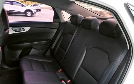 KIA K3, 2021 год, 1 815 000 рублей, 17 фотография