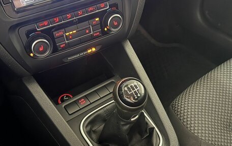 Volkswagen Jetta VI, 2012 год, 850 000 рублей, 16 фотография