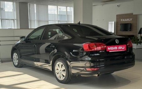 Volkswagen Jetta VI, 2012 год, 850 000 рублей, 6 фотография