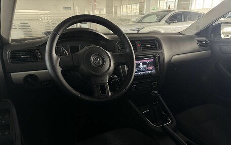 Volkswagen Jetta VI, 2012 год, 850 000 рублей, 17 фотография