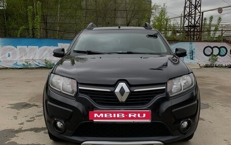Renault Sandero II рестайлинг, 2017 год, 810 000 рублей, 2 фотография