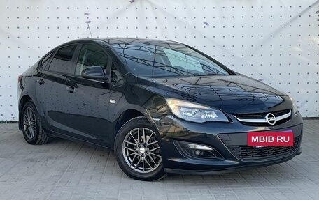 Opel Astra J, 2014 год, 1 150 000 рублей, 2 фотография