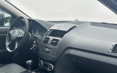 Mercedes-Benz C-Класс, 2009 год, 895 000 рублей, 10 фотография