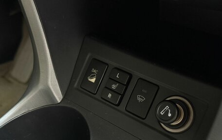 Toyota RAV4, 2006 год, 1 222 000 рублей, 19 фотография