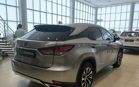 Lexus RX IV рестайлинг, 2019 год, 4 650 000 рублей, 6 фотография