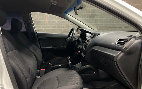 KIA Rio III рестайлинг, 2015 год, 1 030 000 рублей, 10 фотография