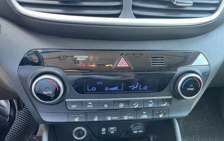 Hyundai Tucson III, 2018 год, 1 700 008 рублей, 14 фотография