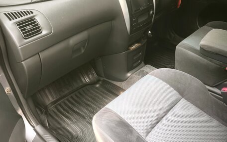 Mazda Premacy III, 2003 год, 580 000 рублей, 25 фотография