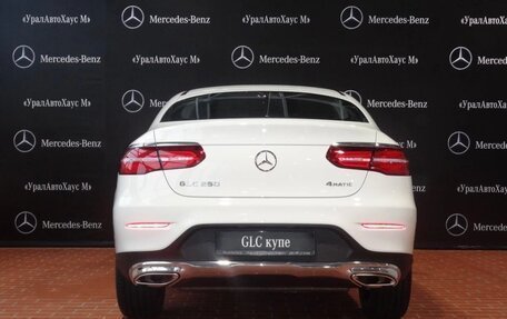 Mercedes-Benz GLC Coupe, 2018 год, 4 150 000 рублей, 4 фотография