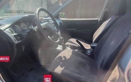 Mitsubishi Lancer IX, 2005 год, 535 000 рублей, 15 фотография