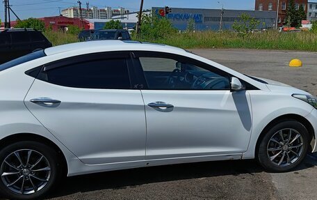 Hyundai Avante, 2011 год, 880 000 рублей, 8 фотография