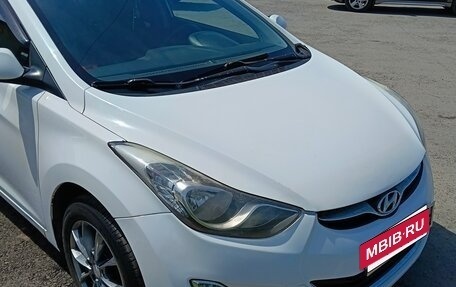 Hyundai Avante, 2011 год, 880 000 рублей, 6 фотография