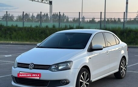 Volkswagen Polo VI (EU Market), 2012 год, 630 000 рублей, 2 фотография