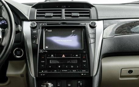Toyota Camry, 2017 год, 2 500 000 рублей, 19 фотография
