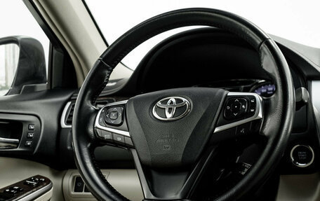 Toyota Camry, 2017 год, 2 500 000 рублей, 15 фотография