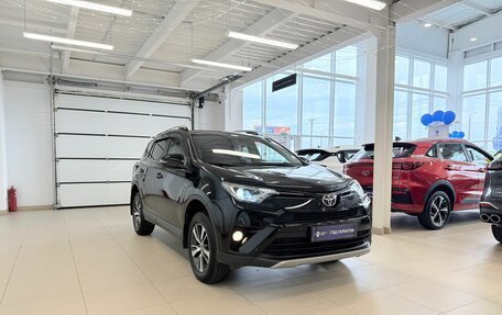 Toyota RAV4, 2017 год, 2 749 900 рублей, 8 фотография