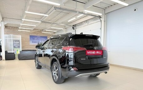 Toyota RAV4, 2017 год, 2 749 900 рублей, 4 фотография