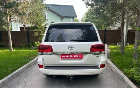 Toyota Land Cruiser 200, 2020 год, 8 500 000 рублей, 4 фотография