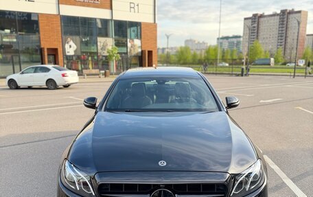 Mercedes-Benz E-Класс, 2019 год, 2 930 000 рублей, 2 фотография