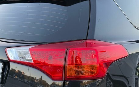 Toyota RAV4, 2014 год, 1 920 000 рублей, 9 фотография