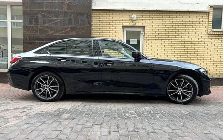 BMW 3 серия, 2020 год, 3 700 000 рублей, 3 фотография