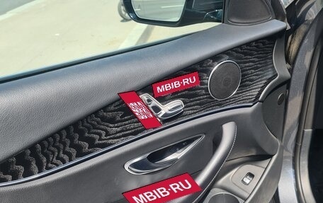 Mercedes-Benz E-Класс, 2022 год, 4 800 000 рублей, 10 фотография