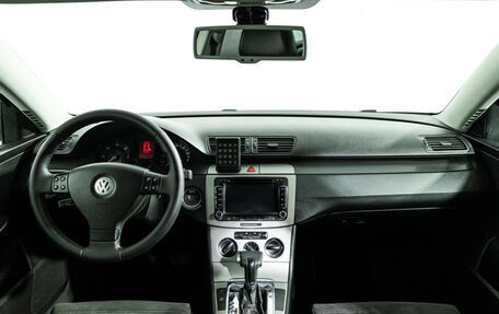 Volkswagen Passat B6, 2006 год, 579 898 рублей, 14 фотография