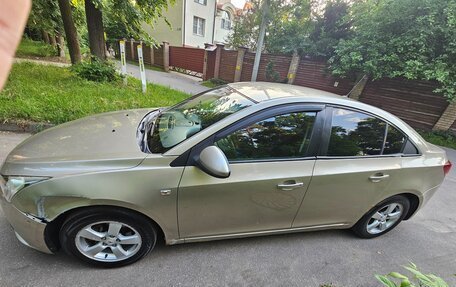 Chevrolet Cruze II, 2010 год, 450 000 рублей, 4 фотография