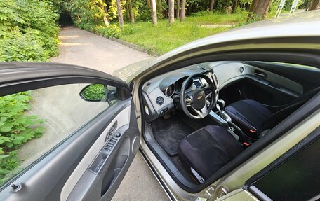 Chevrolet Cruze II, 2010 год, 450 000 рублей, 7 фотография