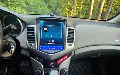 Chevrolet Cruze II, 2010 год, 450 000 рублей, 5 фотография