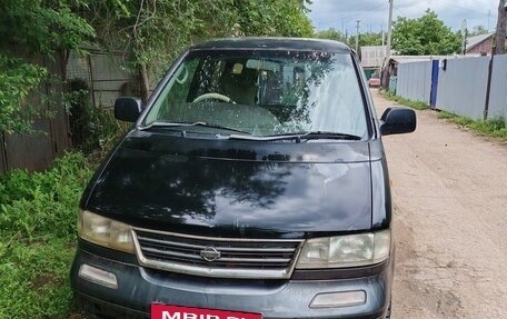 Nissan Largo III (W30), 1998 год, 380 000 рублей, 1 фотография