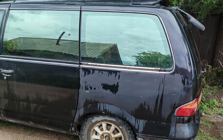 Nissan Largo III (W30), 1998 год, 380 000 рублей, 3 фотография