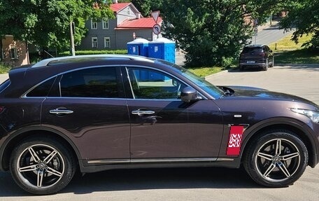 Infiniti QX70, 2014 год, 2 300 000 рублей, 6 фотография