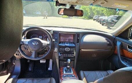 Infiniti QX70, 2014 год, 2 300 000 рублей, 14 фотография