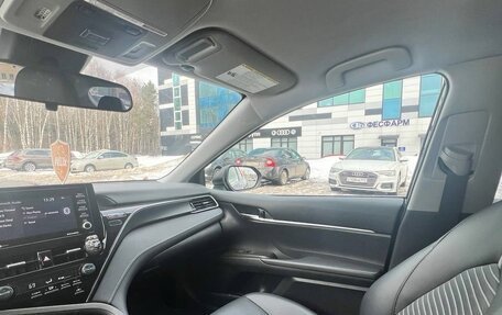 Toyota Camry, 2020 год, 2 900 000 рублей, 8 фотография