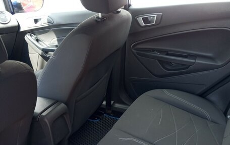 Ford Fiesta, 2015 год, 830 000 рублей, 10 фотография