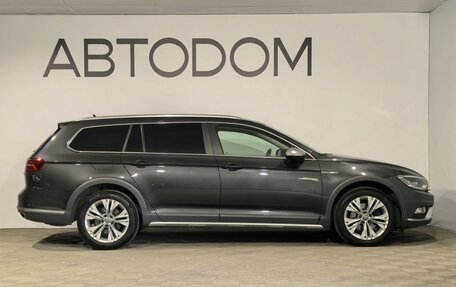 Volkswagen Passat B8 рестайлинг, 2018 год, 2 949 900 рублей, 6 фотография