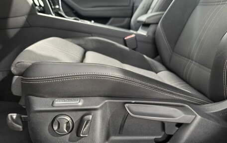 Volkswagen Passat B8 рестайлинг, 2018 год, 2 949 900 рублей, 16 фотография