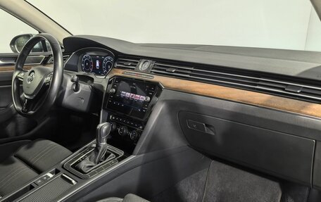Volkswagen Passat B8 рестайлинг, 2018 год, 2 949 900 рублей, 19 фотография