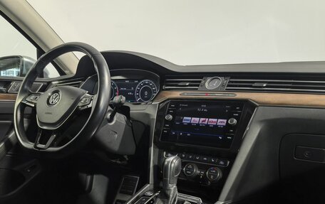 Volkswagen Passat B8 рестайлинг, 2018 год, 2 949 900 рублей, 20 фотография