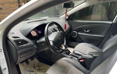 Renault Fluence I, 2012 год, 800 000 рублей, 6 фотография