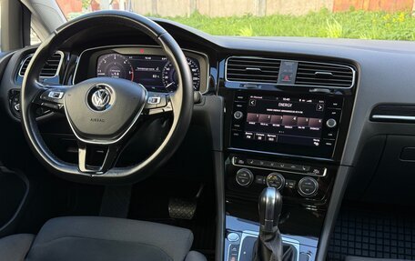 Volkswagen Golf VII, 2017 год, 1 590 000 рублей, 14 фотография