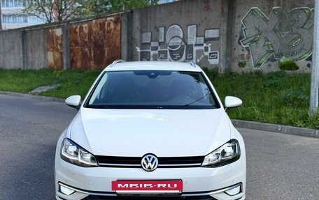 Volkswagen Golf VII, 2017 год, 1 590 000 рублей, 2 фотография
