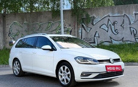 Volkswagen Golf VII, 2017 год, 1 590 000 рублей, 3 фотография