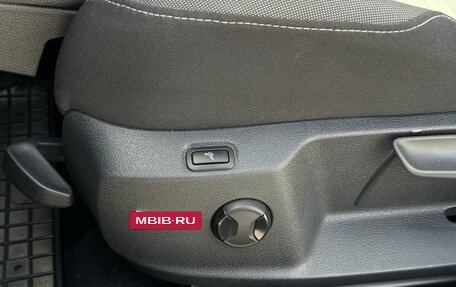 Volkswagen Golf VII, 2017 год, 1 590 000 рублей, 12 фотография