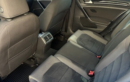 Volkswagen Golf VII, 2017 год, 1 590 000 рублей, 21 фотография