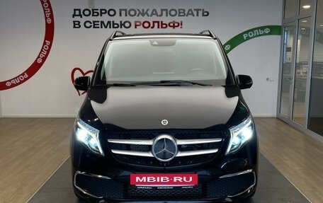 Mercedes-Benz V-Класс, 2021 год, 6 490 000 рублей, 3 фотография